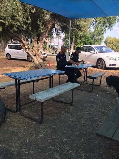 המחלבה בית אוכל ומאפה