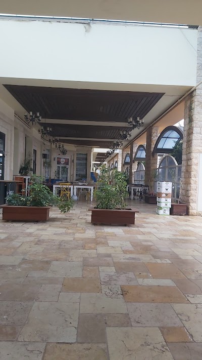 מרכז מסחרי צומת יסוד המעלה