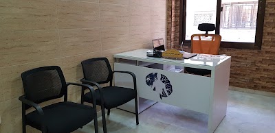 عيادة الدكتور منار عساف