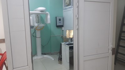 عيادة الدكتور شيخموس عثمان