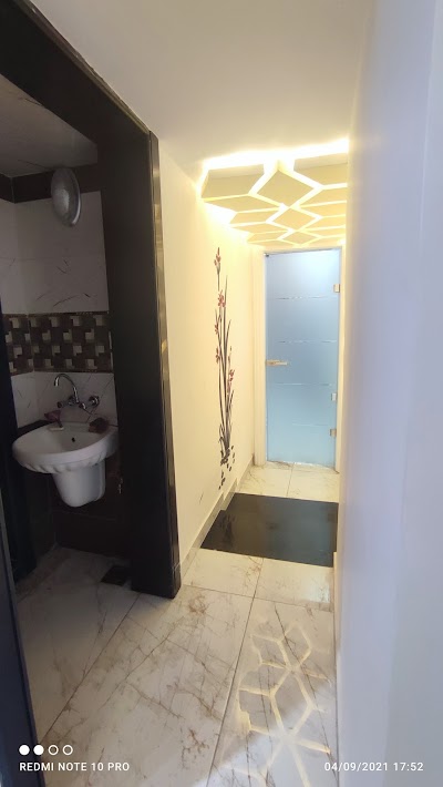 عيادة أسنان ..الإبتسامة البيضاء
