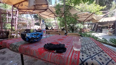 Al Rawda Café