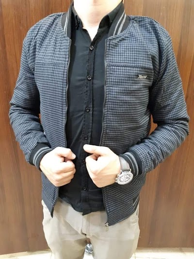 البسة الاصدقاء