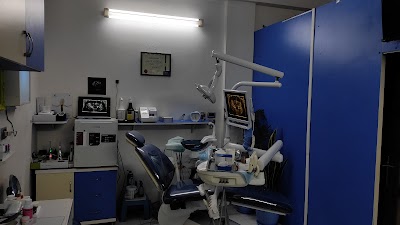 الدكتور سامي نضال حمود