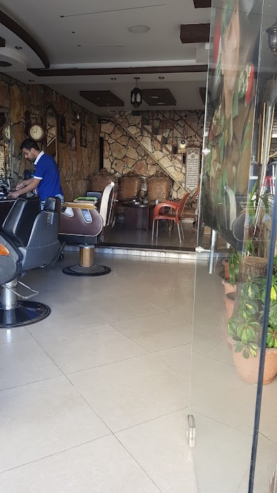 الحلاق ابو خضر