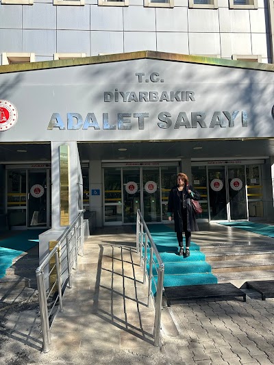 Avukat Gülizar ÖZTEMEL - Rechtsanwalt - Anwaltskanzlei Türkei
