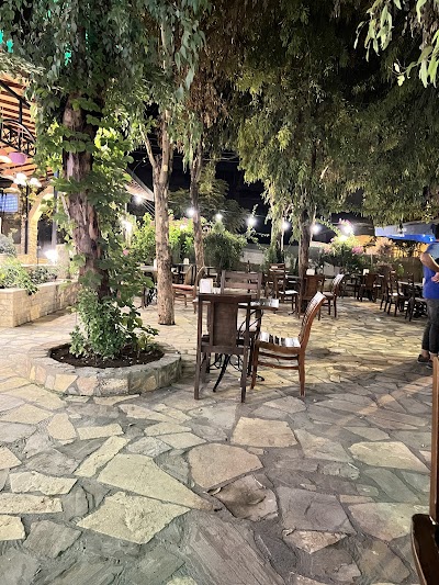 Balcoo Cafe & Lounge