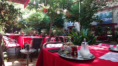 Baytna Restaurant and Cafe