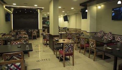 Cube Restaurant & Cafe