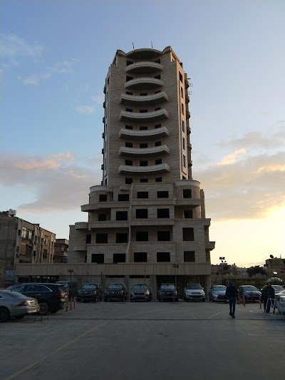 Damasquino Mall Parking