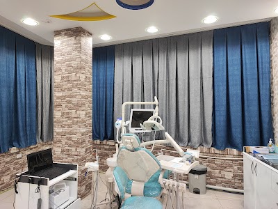 د.أنس جعفري مداواة و تجميل الأسنان