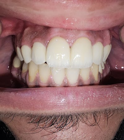 Dental clinic العيادة التخصصية لطب الأسنان