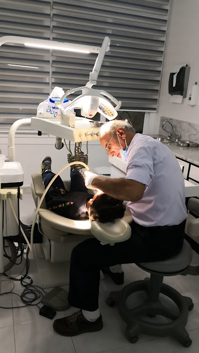 Dr. Mohammed Adi Dental Clinic