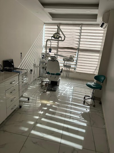 Dt.EMRE DURGAN