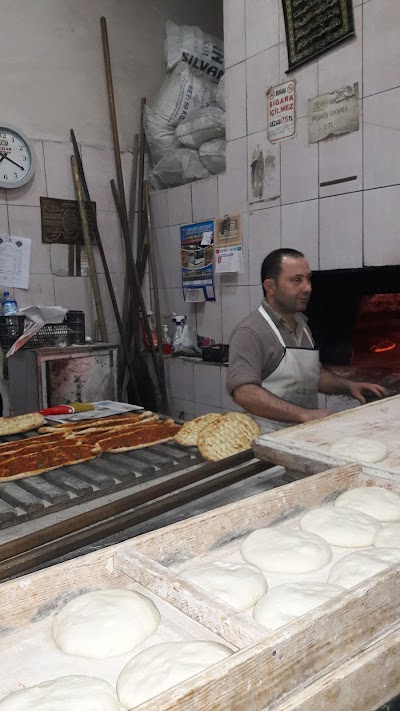 EKMEK FIRINI
