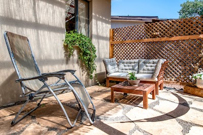 gate away b&b units