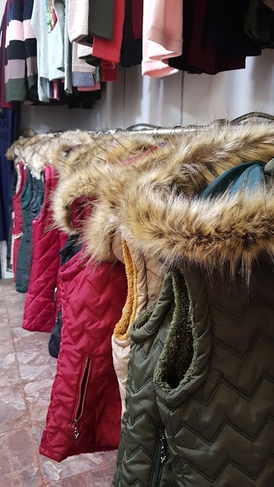 Goods waves of women's clothing