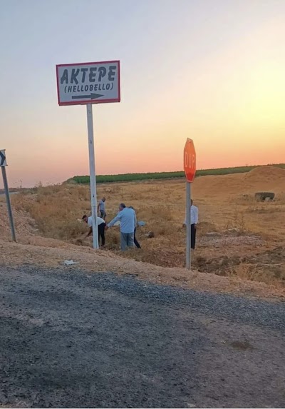 Hello Bello Batı Girişi