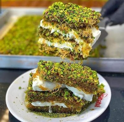 حلويات لطش
