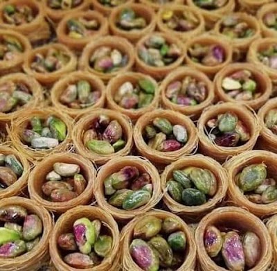 حلويات ومعجنات الكمال