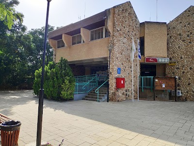 Insurance agents Erez ha'Galilee