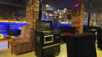 J&M Cafe
