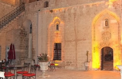 Kasr-i Abbas Hotel