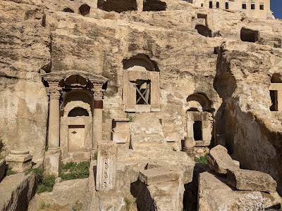 Kızılkoyun Roma Mezarları