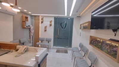 كلارا للعناية بالأسنان CLARA DENTAL CARE