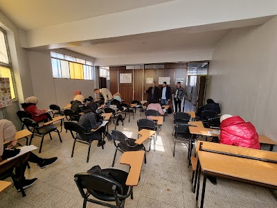 كلية العلوم الثانية