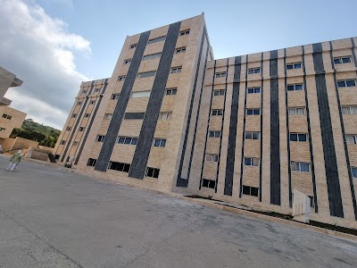 كلية طب الأسنان جامعة الحواش