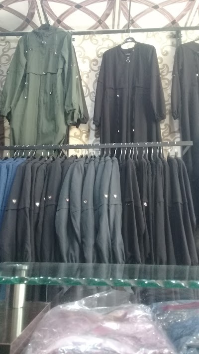 معاطف زيتونة
