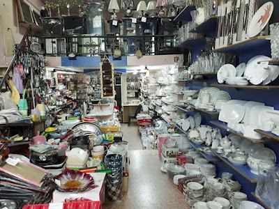معرض عدنان سخية