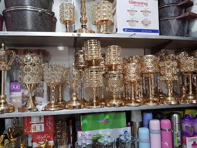معرض أبو عادل لتجارة