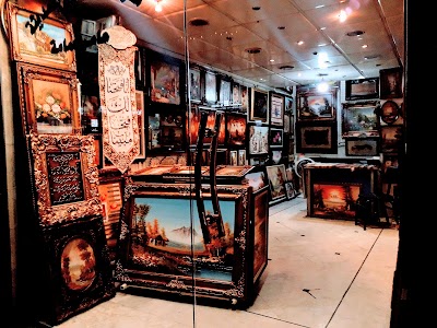 معرض البراويظ الحديثة_The Modern Frames