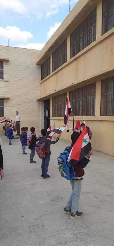 مدرسة الحمرات الريفية