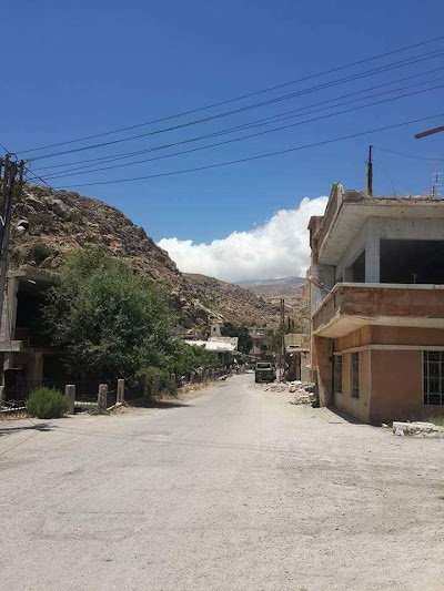 مدرسه بيت جن الابتدائيه