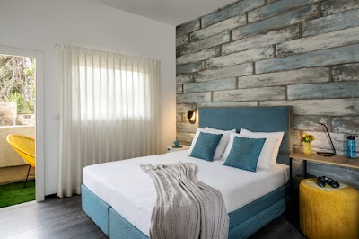 Metula Travel Hotel