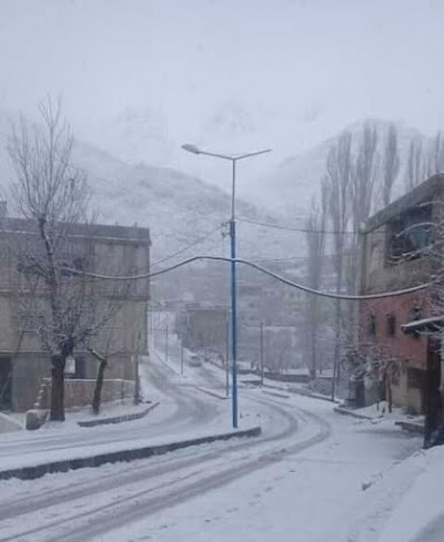 مفرق عين حور