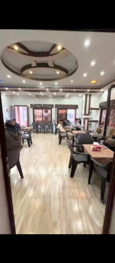 مقهى المديني
