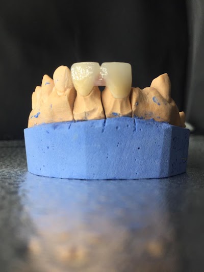 مخبر بسمة اللؤلؤ لطب الأسنان