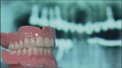 مختبر تعويضات سنية .... المخبرية جميلة عيسى الدريس
