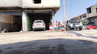 مكنسيان