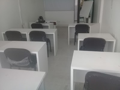 مركز ربا للتجميل والتدريب