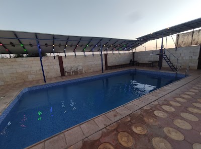 مسبح المدينة العائلي