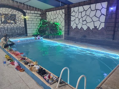 مسبح هيلتون العائلي