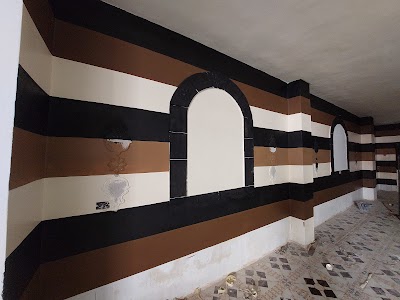 مطعم و مندي القمة