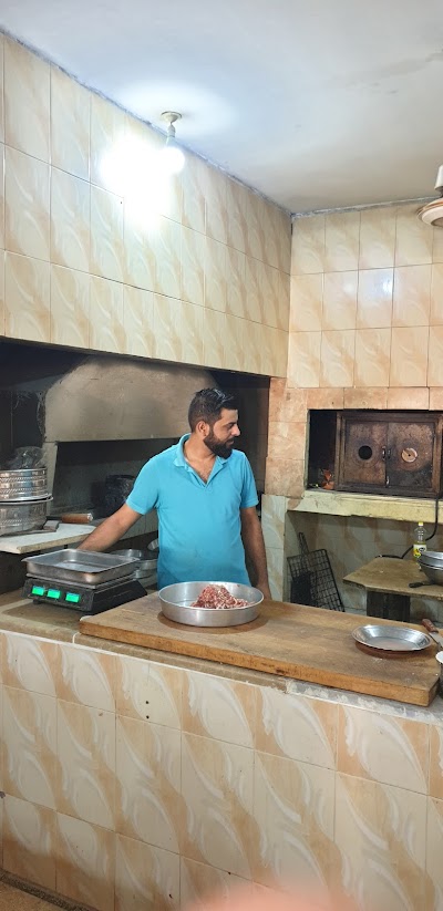 مطعم واستراحة ابو علي . تدمر