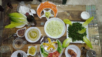مطعم وكافيتريا الريحان