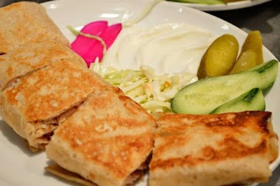 مطعم ومأكولات المجد